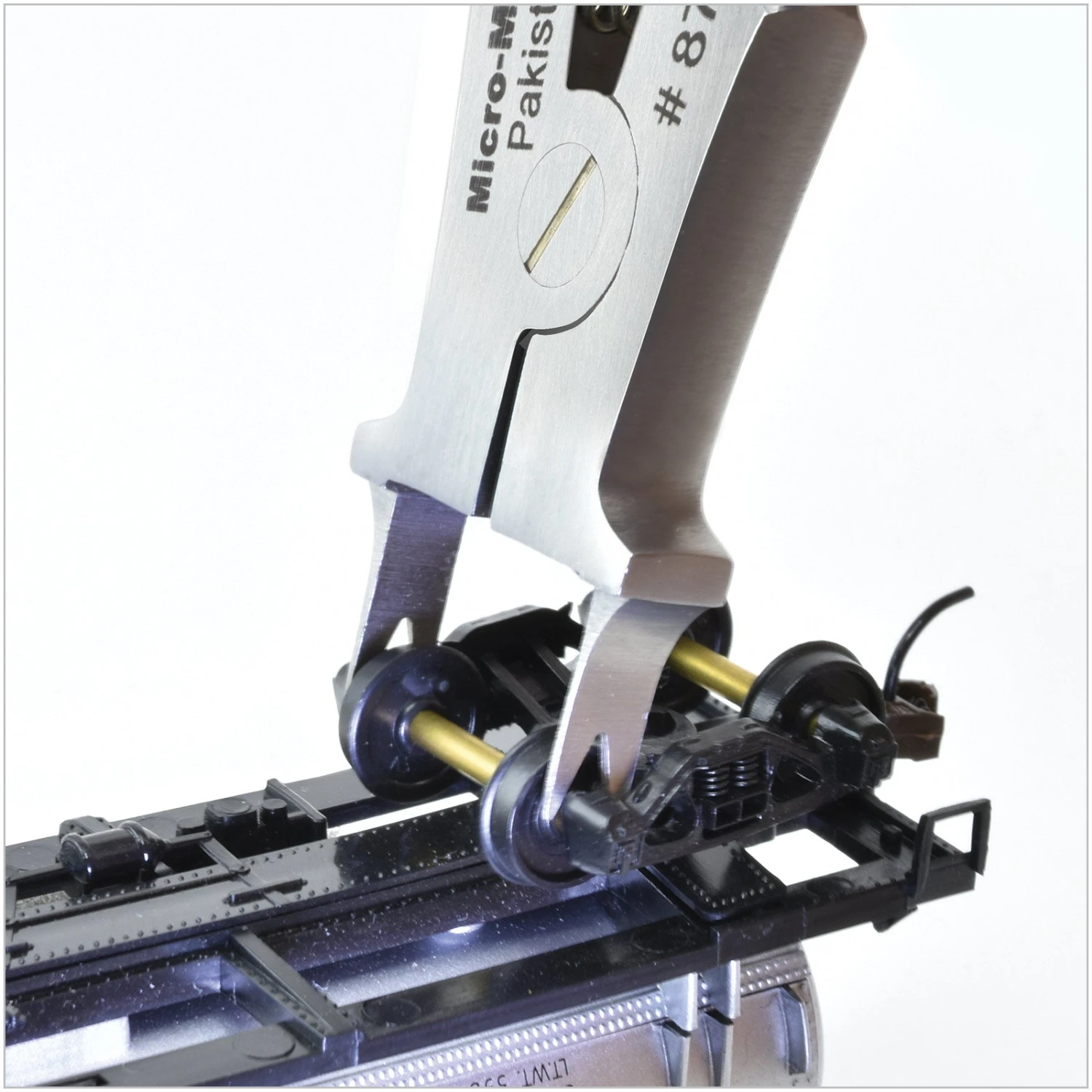 Micro-Mark 87936 HO Scale Truck Spreading Pliers 2 Micro-Mark 87936 HO Scale Truck Spreading Pliers - Image 2