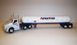 Trucks N Stuff TNS102 HO Scale Kenworth T680 With Amerigas Propane LPG Tank Trailer